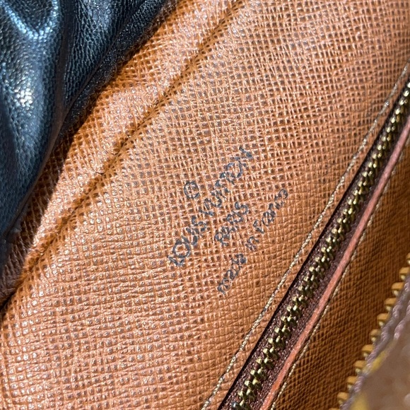 🌸NILE CROSSBODY SHOULDER BAG PURSE MONOGRAM - Picture 2 of 16